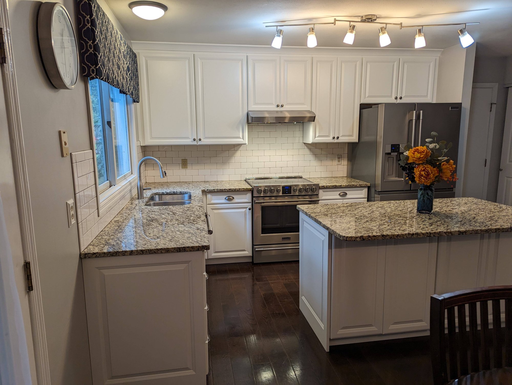 After Picture: New wall cabinets with Cove crown molding