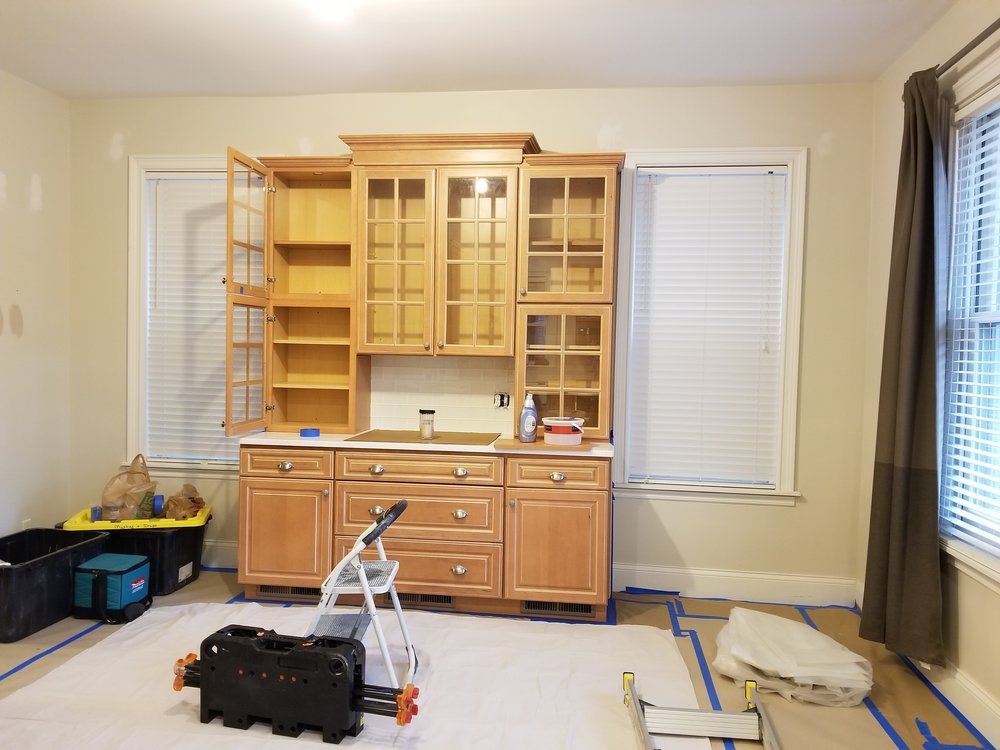 White and Navy Fresh Faced in St. Louis